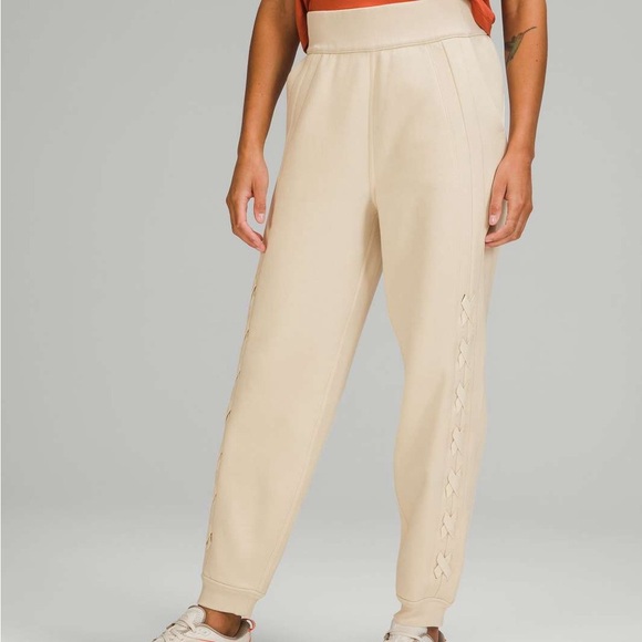 lululemon braided detail HR jogger - Picture 6 of 6